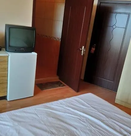 Guesthouse Elly Aparthotel *