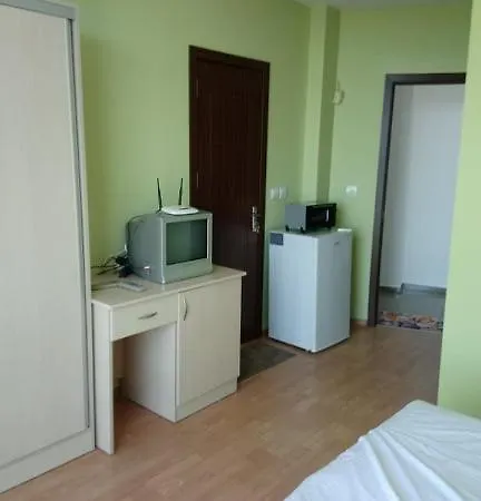 Guesthouse Elly * Balchik