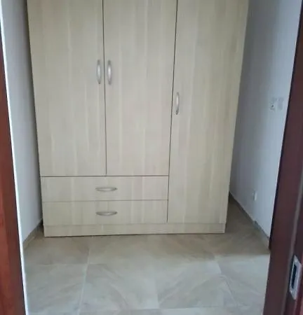 Aparthotel Guesthouse Elly *