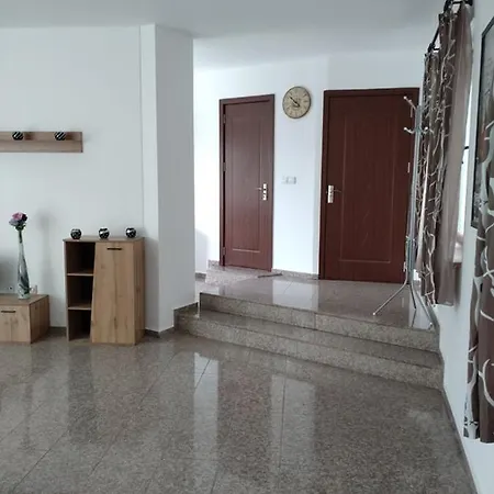 Guesthouse Elly Aparthotel Balchik
