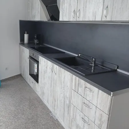 Aparthotel Guesthouse Elly *