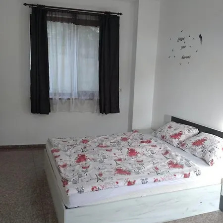 Guesthouse Elly Aparthotel